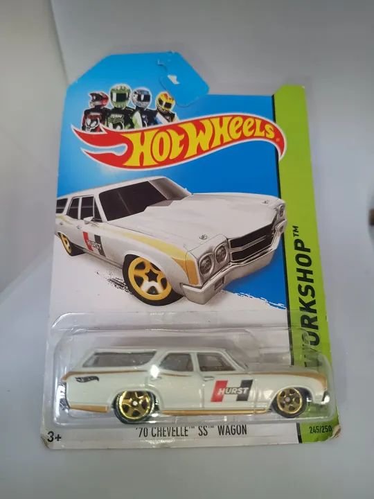 Hot Wheels 70 Chevelle SS Wagon - 2013 Mattel