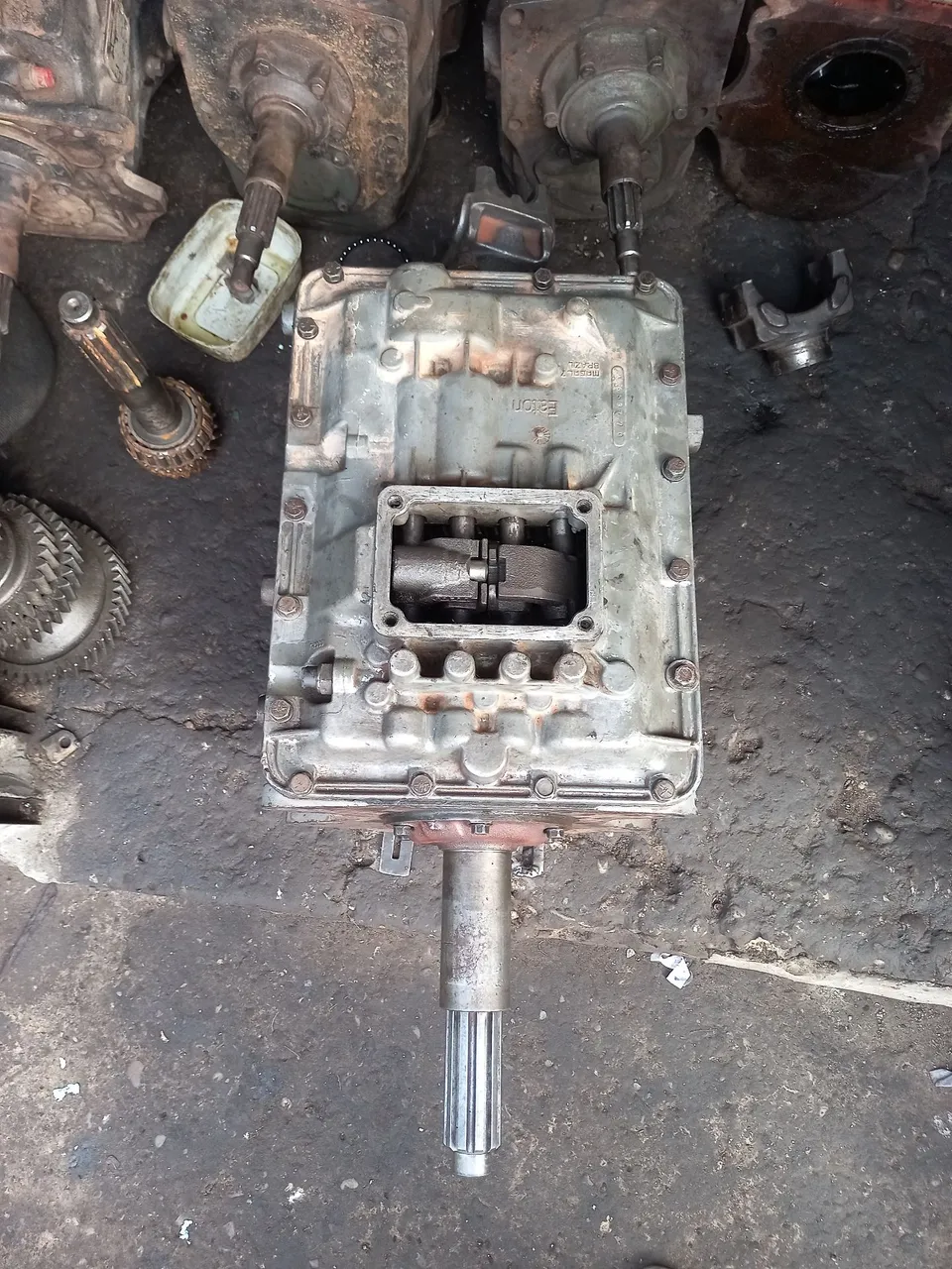 Caixa de Câmbio Eaton Fuller FSB6206A 7 MARCHAS