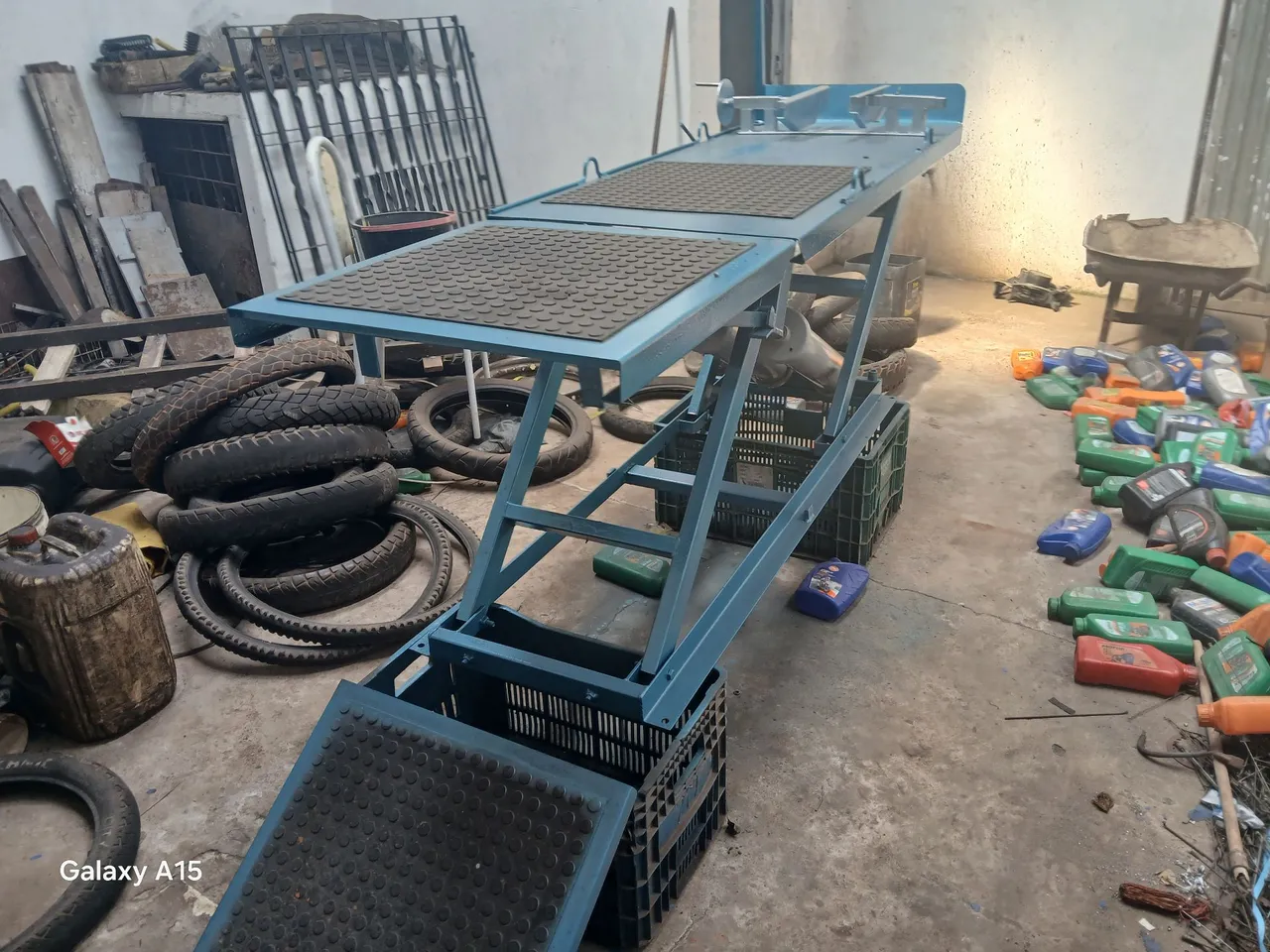 Plataforma elevatória para motos