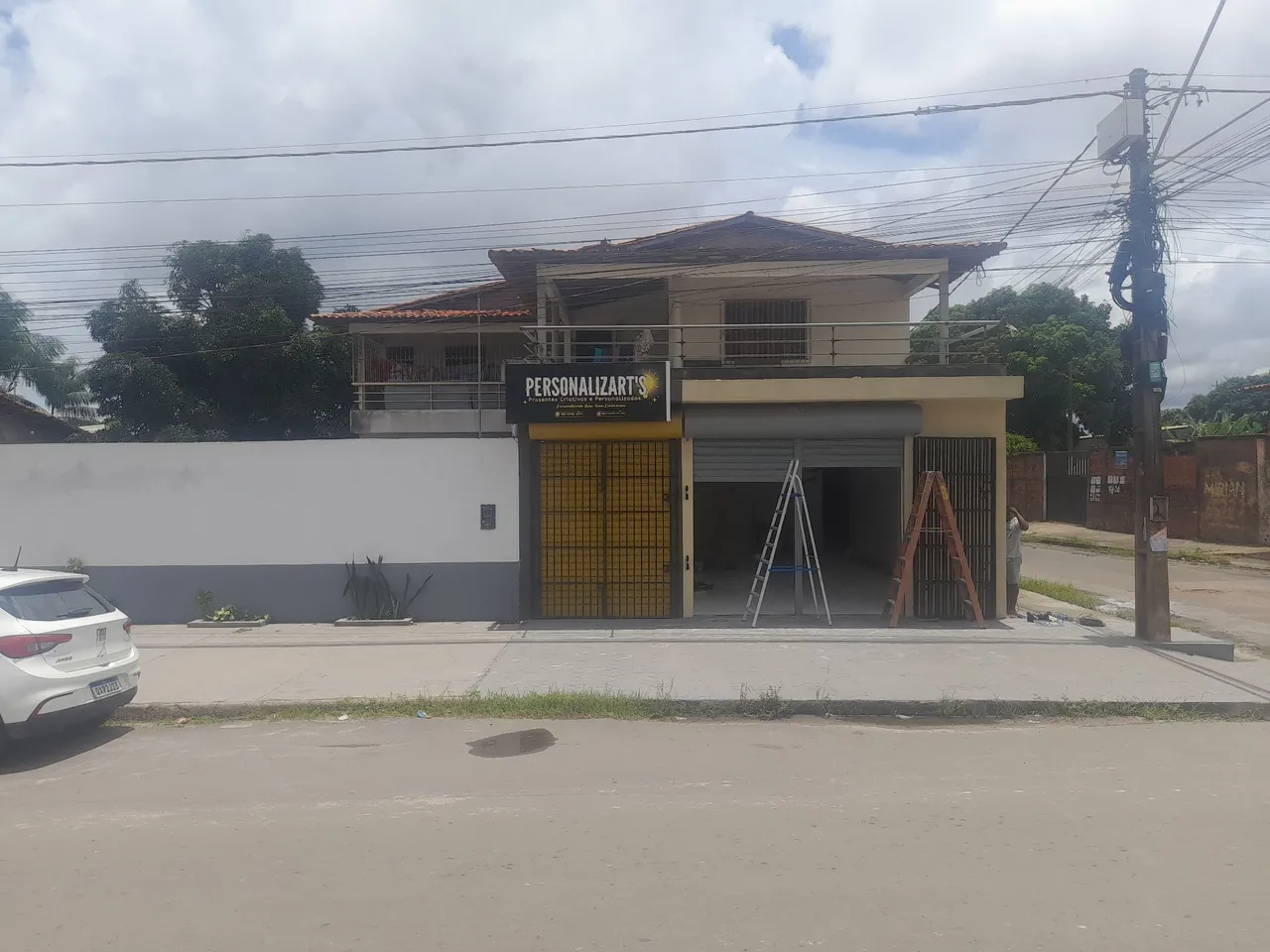Alugo ponto comercial Jardim Tropical I