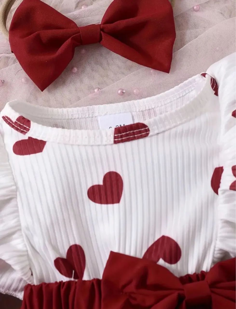 Conjunto Body Bebê Corações e Laço Vermelho - Foto 2