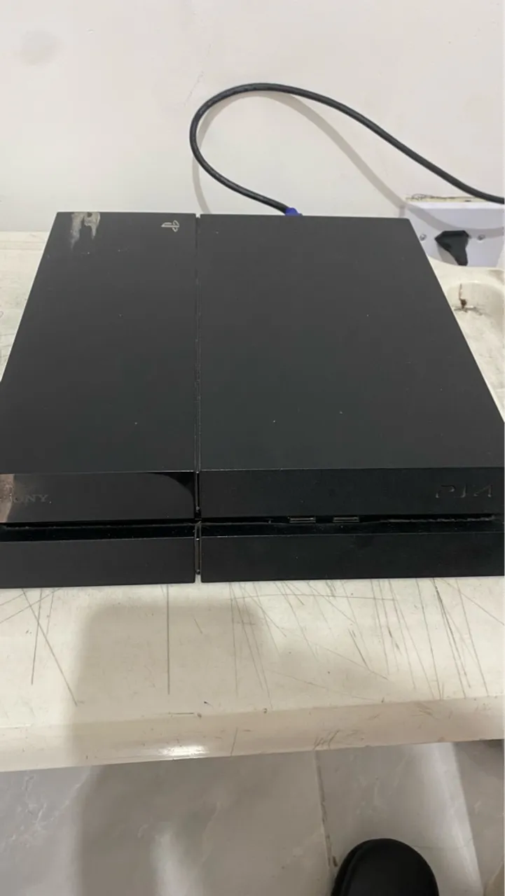 PlayStation 4 - PS4