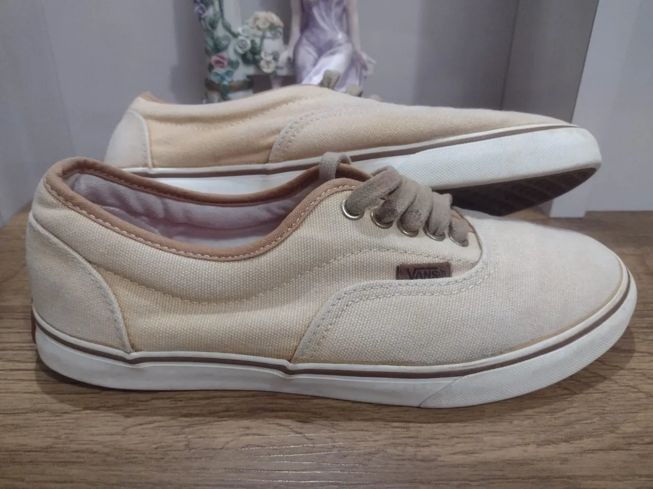 Tênis Vans Bege - número 37