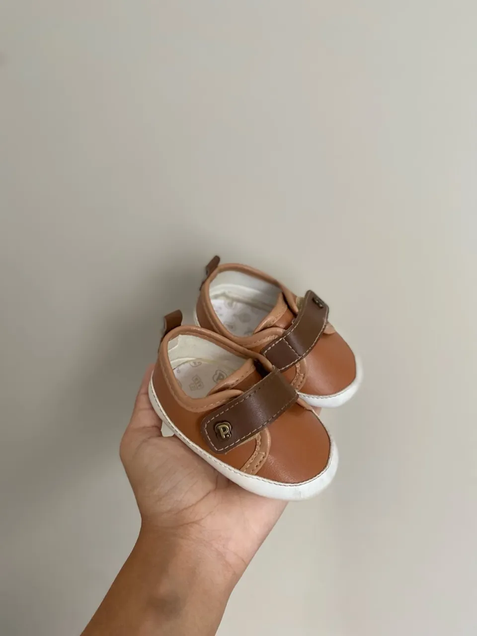 Sapatinhos Bebê Marrom - Tamanho P