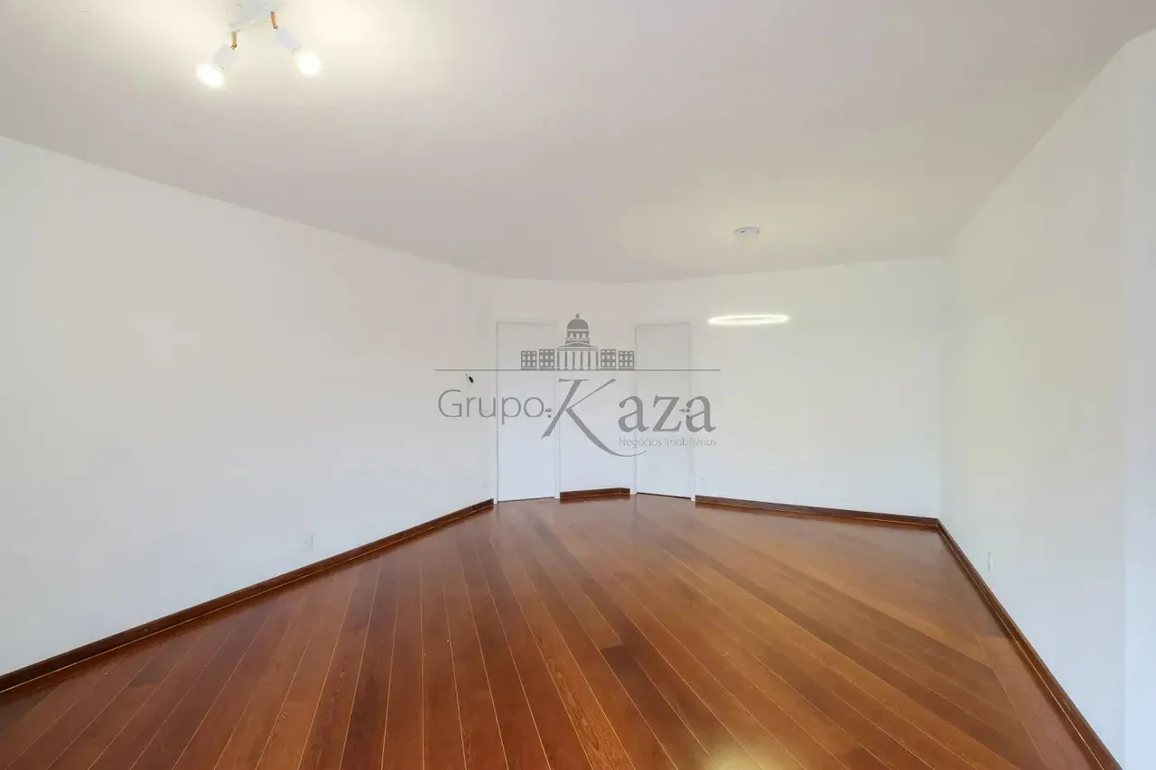 Apartamento - Vila Madalena - 4 Dormitórios - 130m².