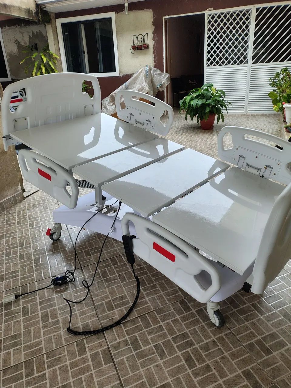 Cama hospitalar elétrica faz todos os movimentos entrego  - Foto 2