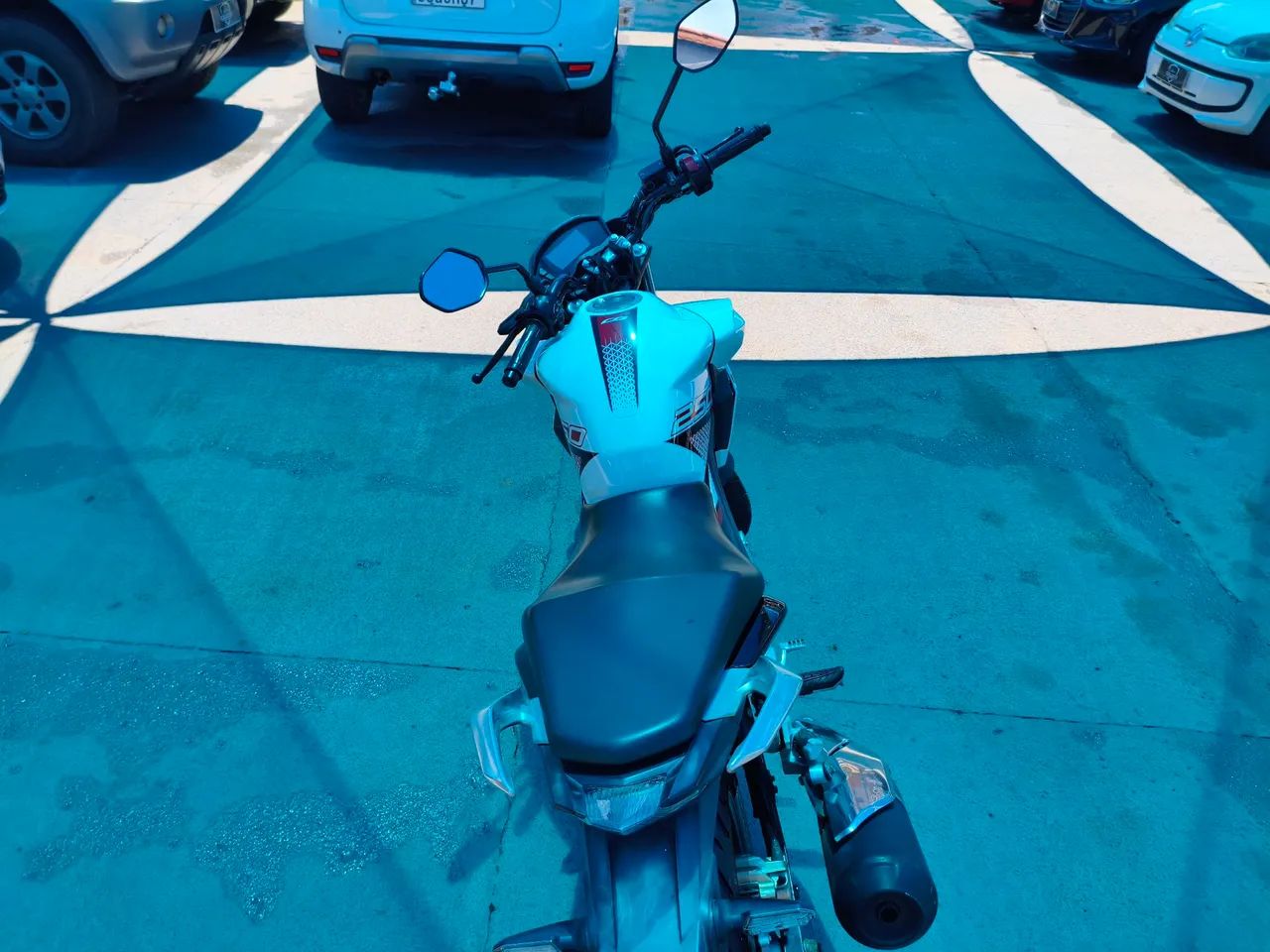 Honda CB Twister 250F branca 2022 - Foto 4