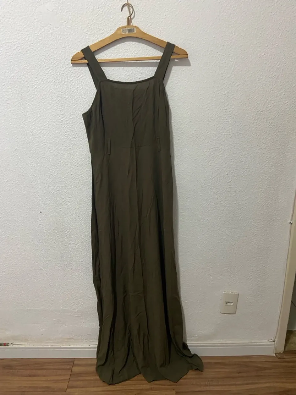 Vestido longo verde musgo