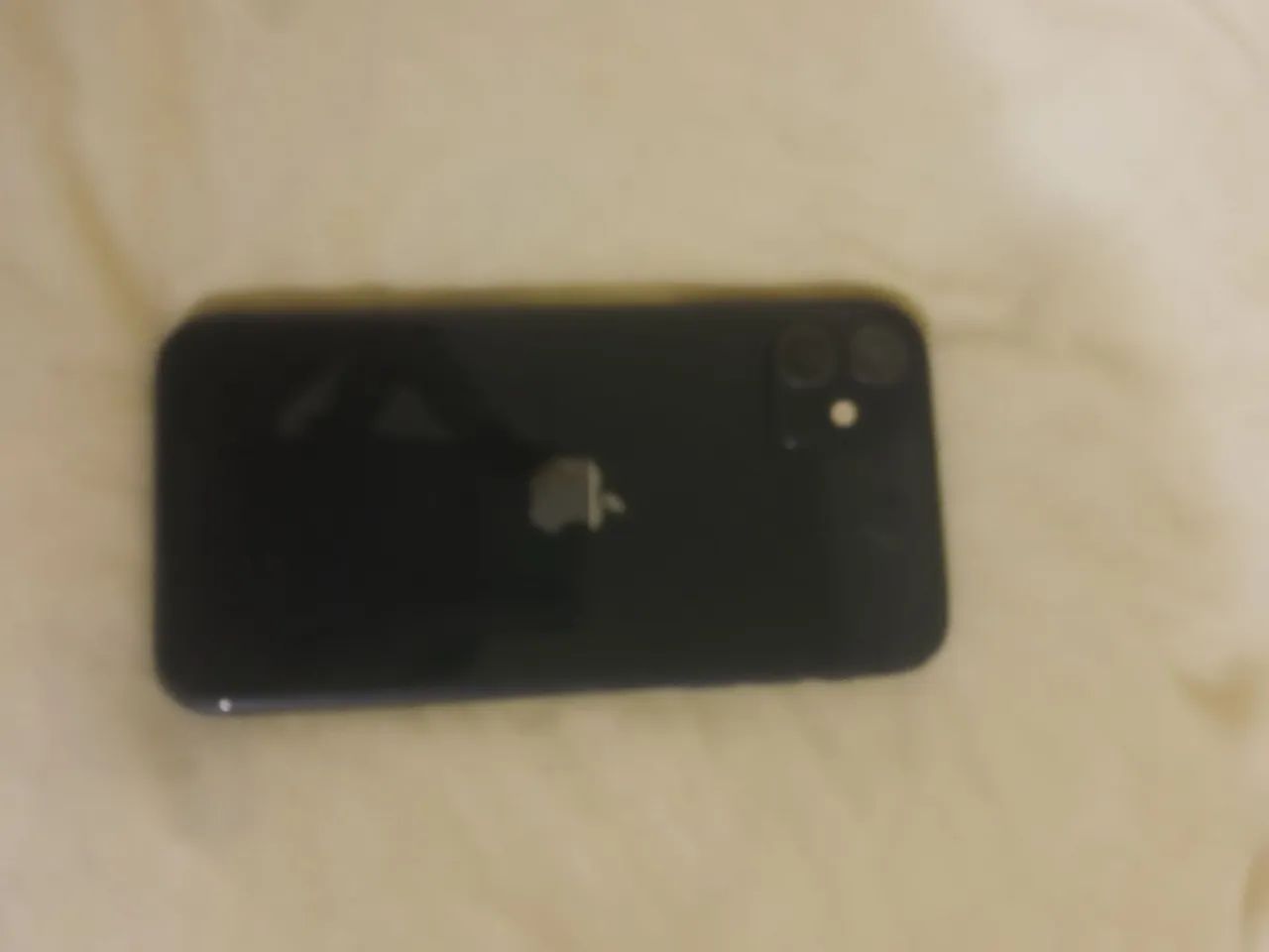 iPhone 11 128GB Preto
