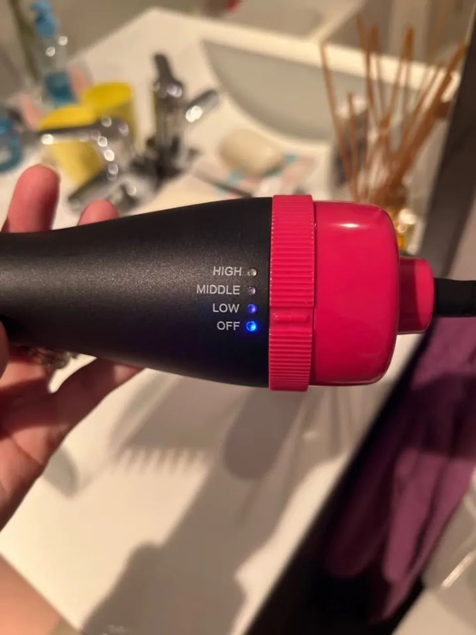LISAPRO a ORIGINAL- Escova PROFISSIONAL/Seca,Alisa E Modela/Gerador de íons/3 TEMPERATURAs - Foto 4