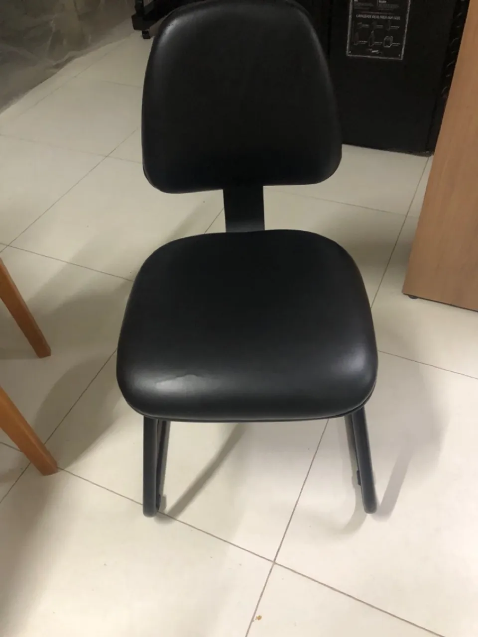 Cadeira de Escritório - Conforto e Ergonomiai