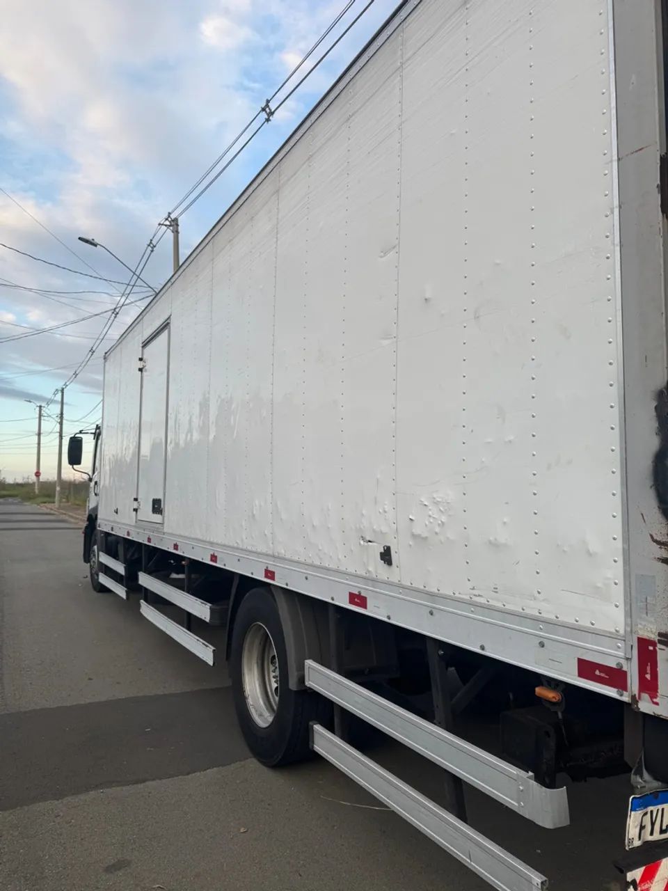 Caminhão para frete mudança transporte em geral - Foto 4
