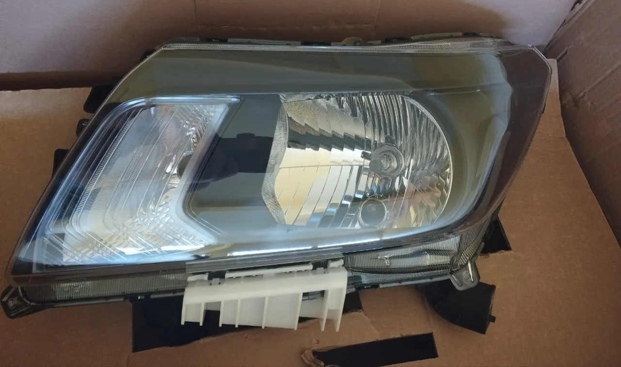 Farol Esquerdo Original Nissan Frontier