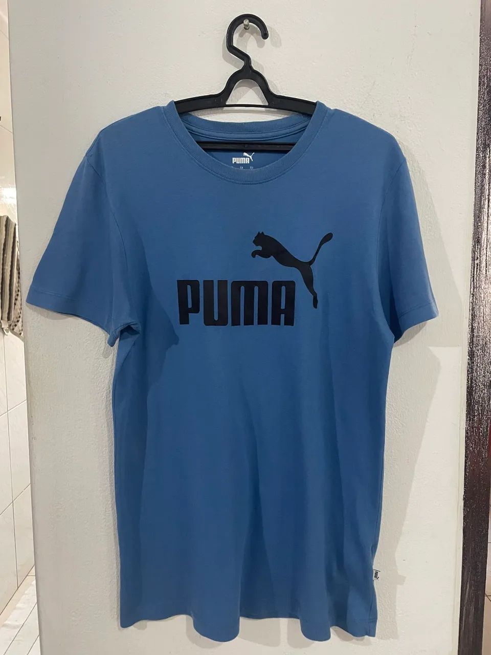 Camiseta Puma Azul Importada dos EUA - Tamanho P 