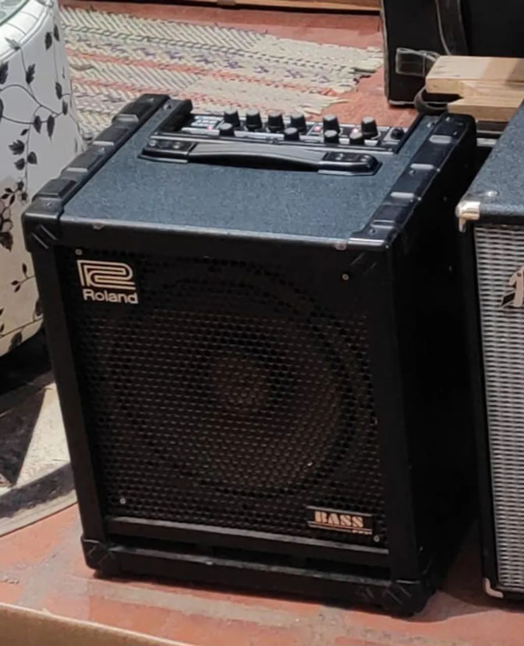 【希少品】 Roland CUBE-100 BASS Cubo de baixo Roland Cube 100 R$3.900,00 whats * - Instrumentos