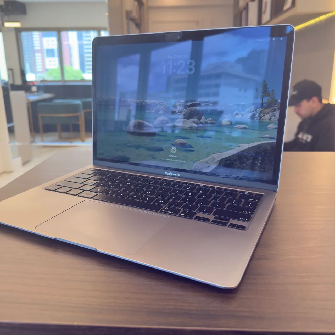 ゆりMacBook Air M1 Macbook Air M1 13″ 256GB SSD 8GB RAM (NOVO) – LS