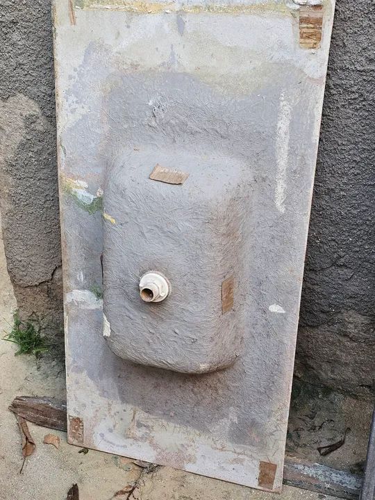 Vendo pias de cozinha. 64840822408193122