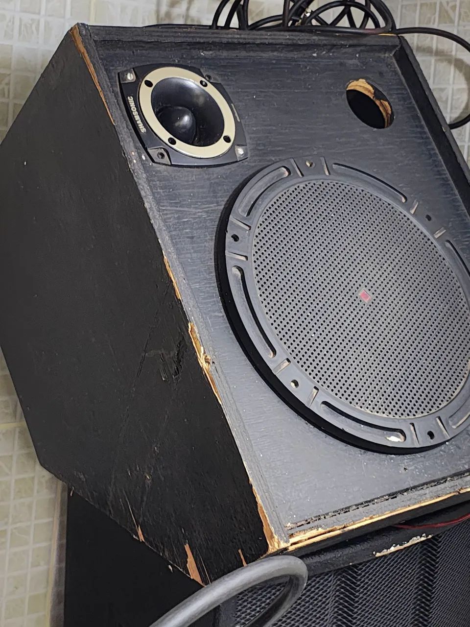 Caixa de RETORNO, potente.