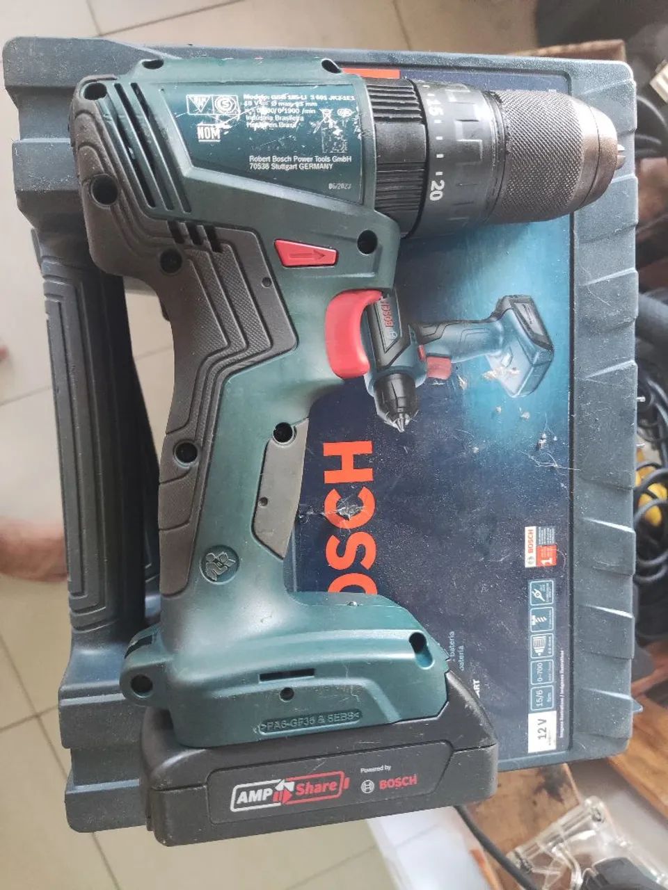 Parafusadeira Bosch GSB 185-LI 18V 2.0Ah - Foto 2
