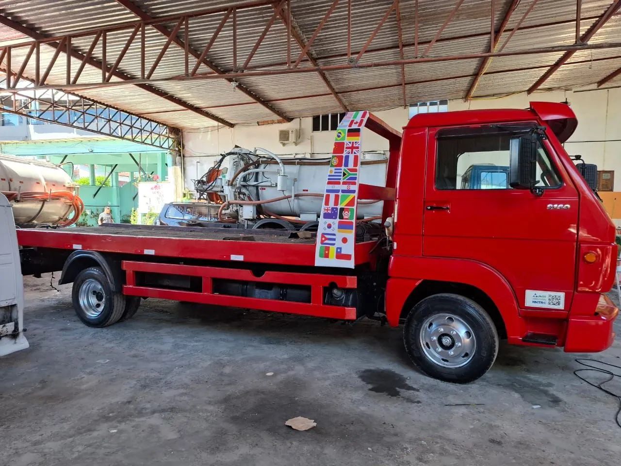 CAMINHÃO PLATAFORMA 6M VOLKSWAGEN 9-160-E-DELIVERY  - Foto 5