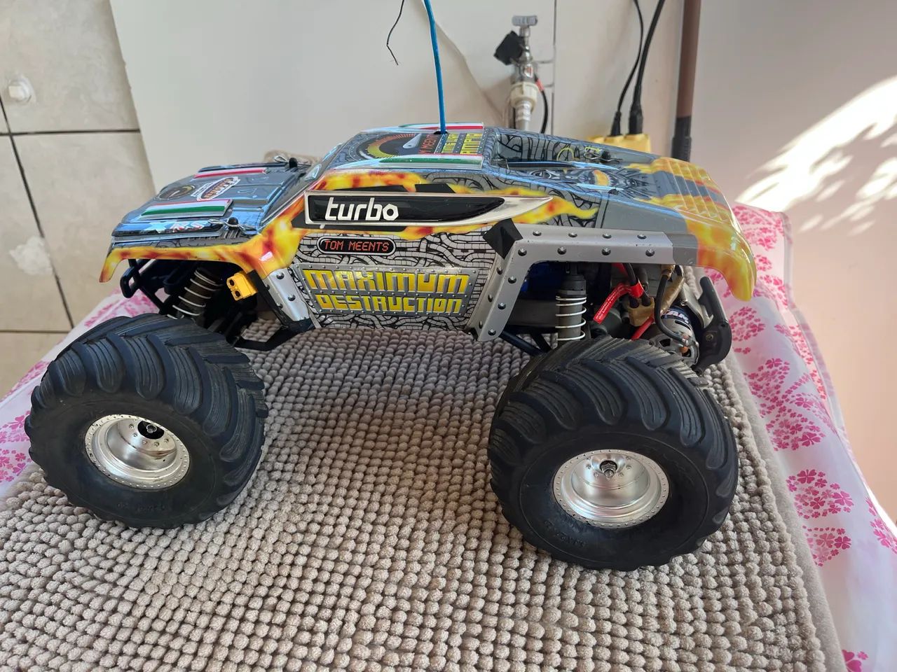 Carrinho Traxxas elétrico  - Foto 2