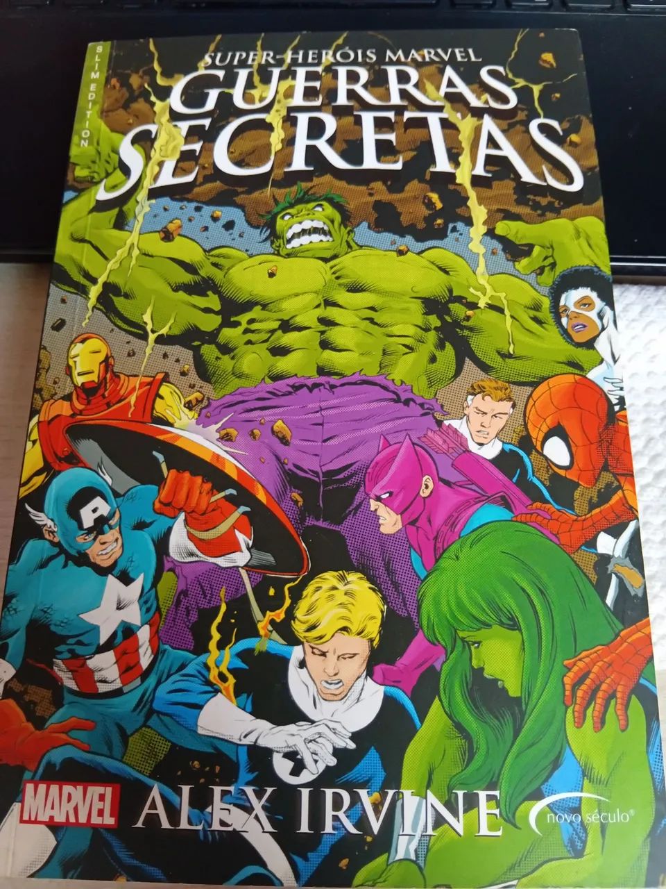 Livro Guerras Secretas - Marvel