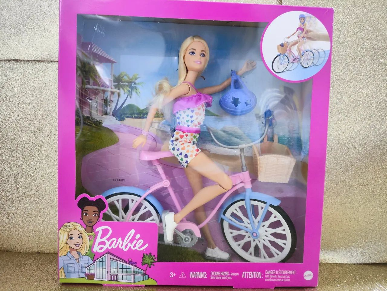 Boneca Barbie com Bicicleta - Mattel