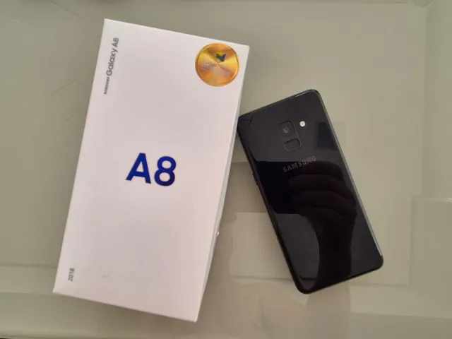 Samsung Galaxy A8 - PRETO - Dual SIM 64 GB 4 GB RAM - COM NF