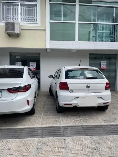 Sala para Aluguel Sala térrea com estacionameto no Abraão. FLORIANOPOLIS