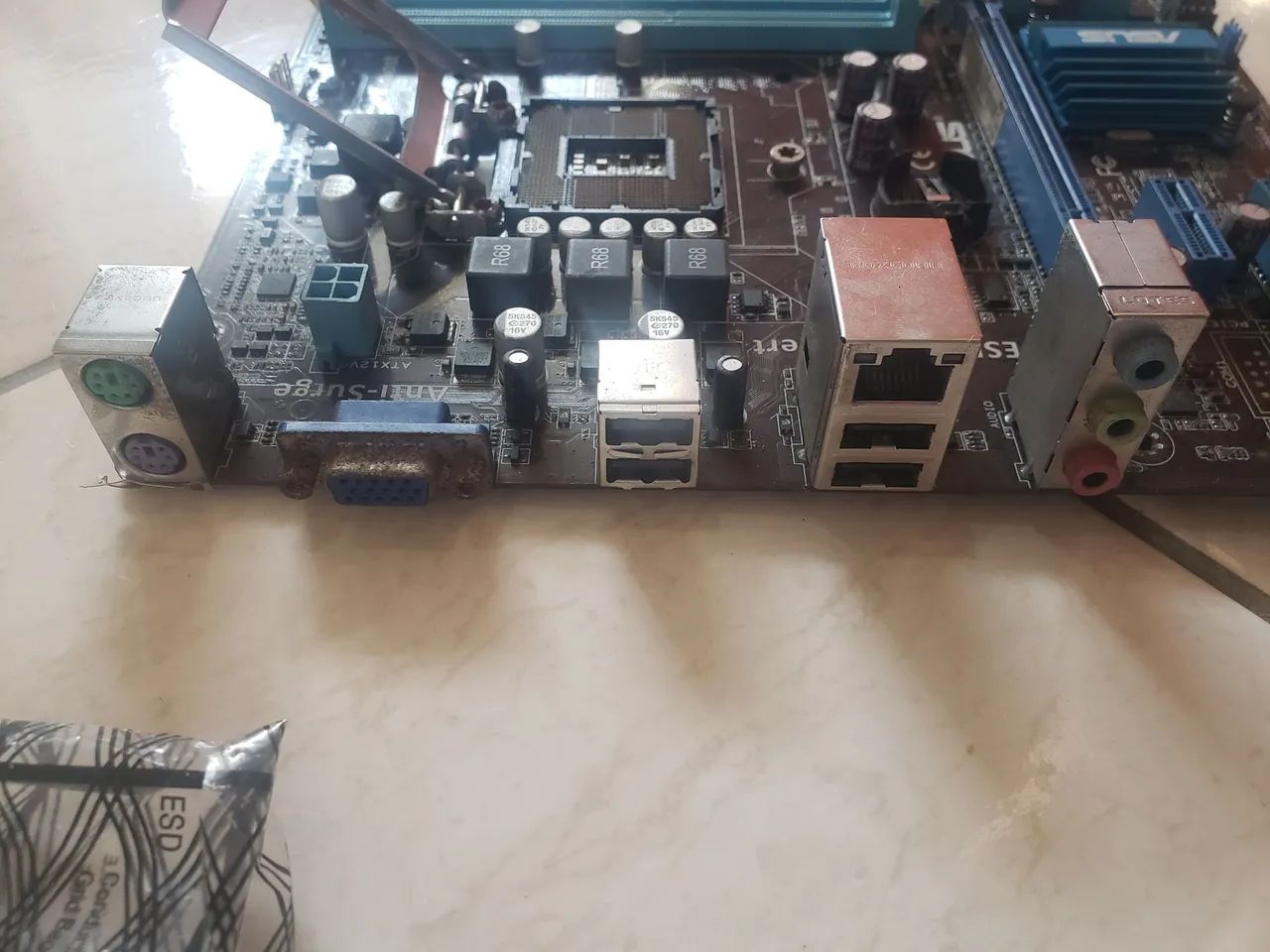 Placas mãe em curto 9° e 3° geração  - Foto 3