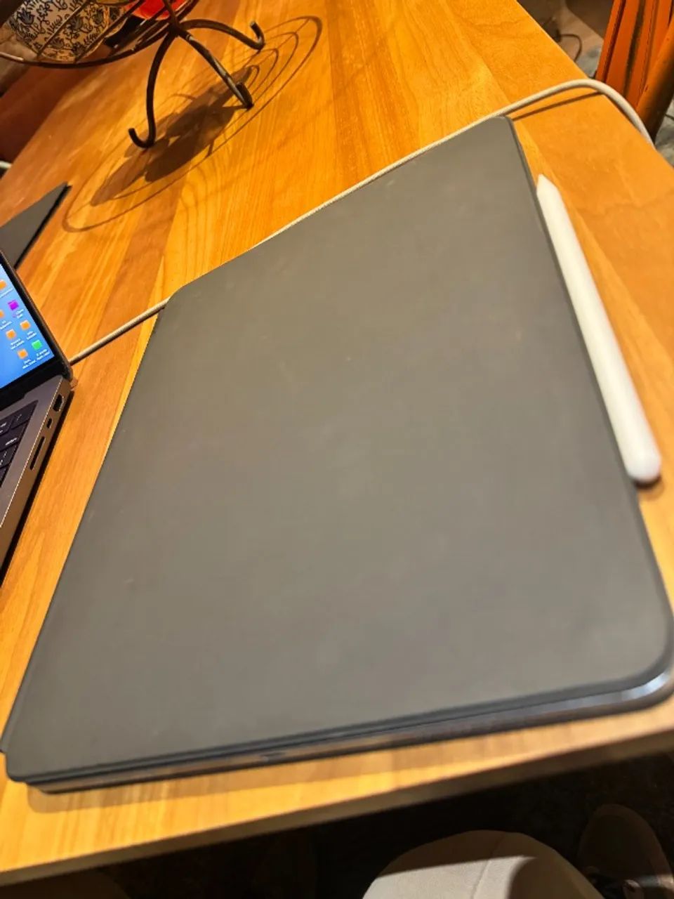 Ipad Air M2 13 Pol 256 GB com teclado Apple e Pencil Pro - Foto 4