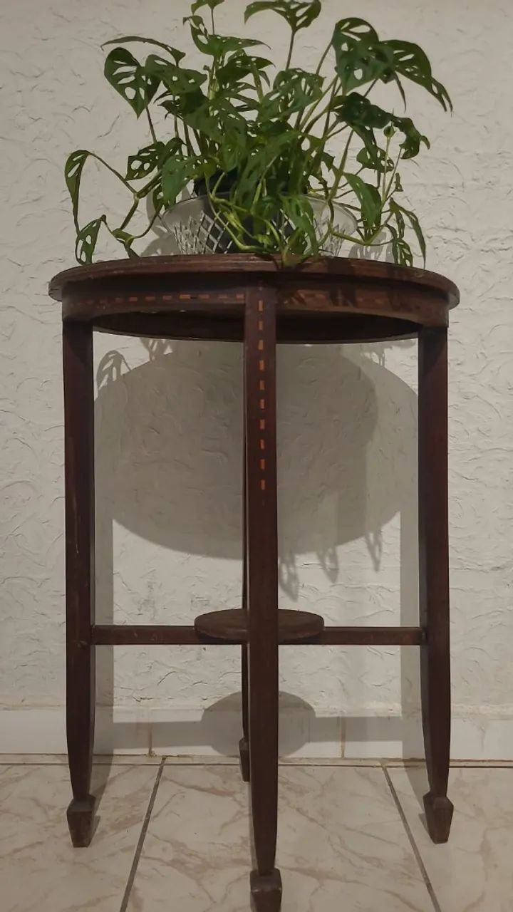 Mesa lateral apoio oval
