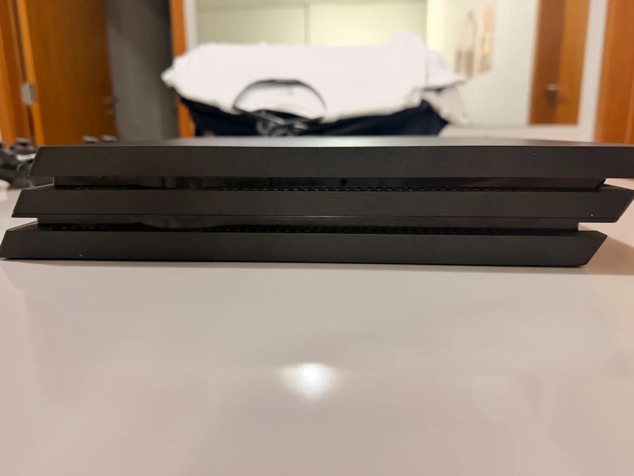 PS4 Pro 1 TB - Foto 3
