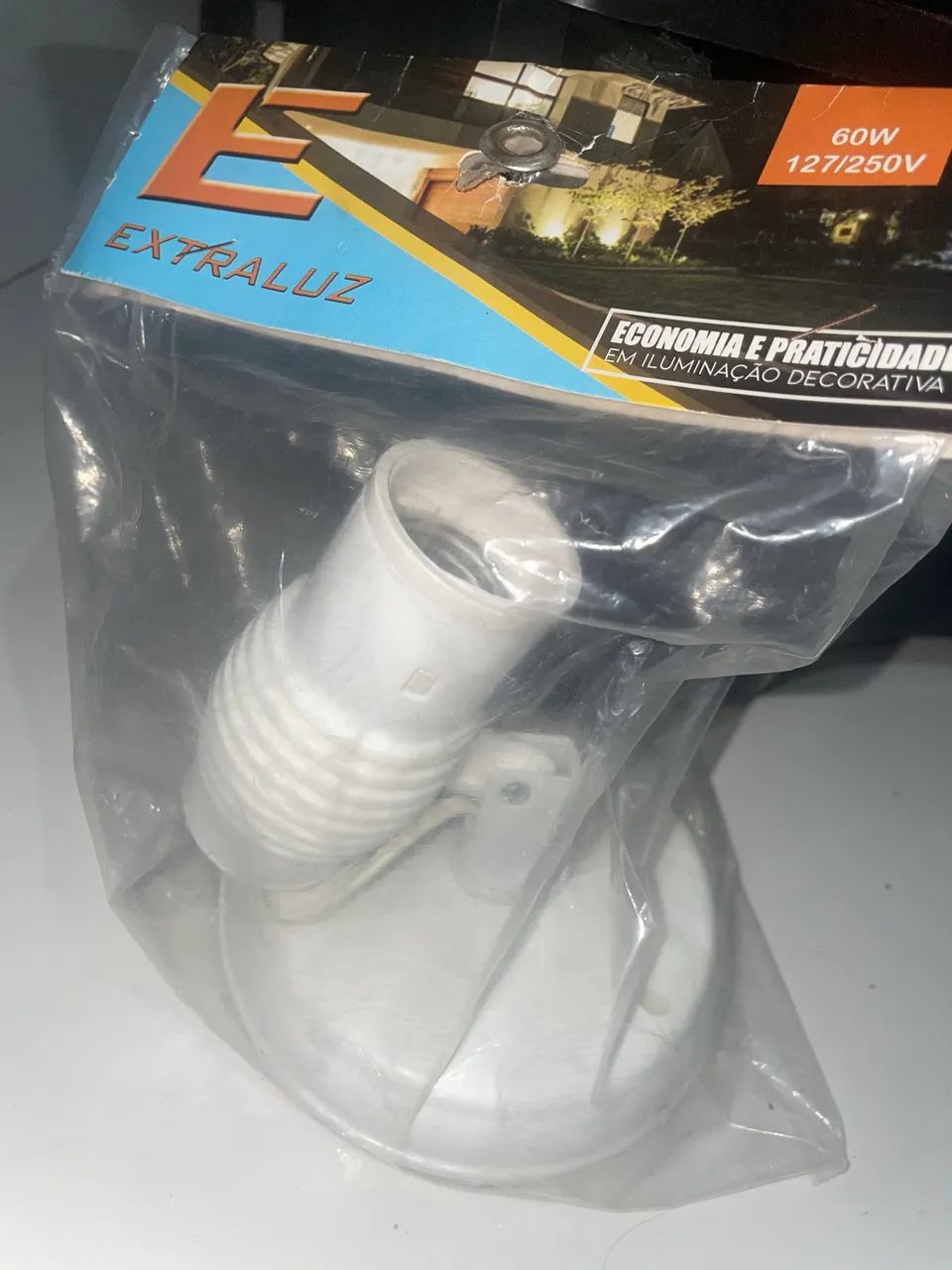 2 bocais de lâmpadas 60W - Foto 2