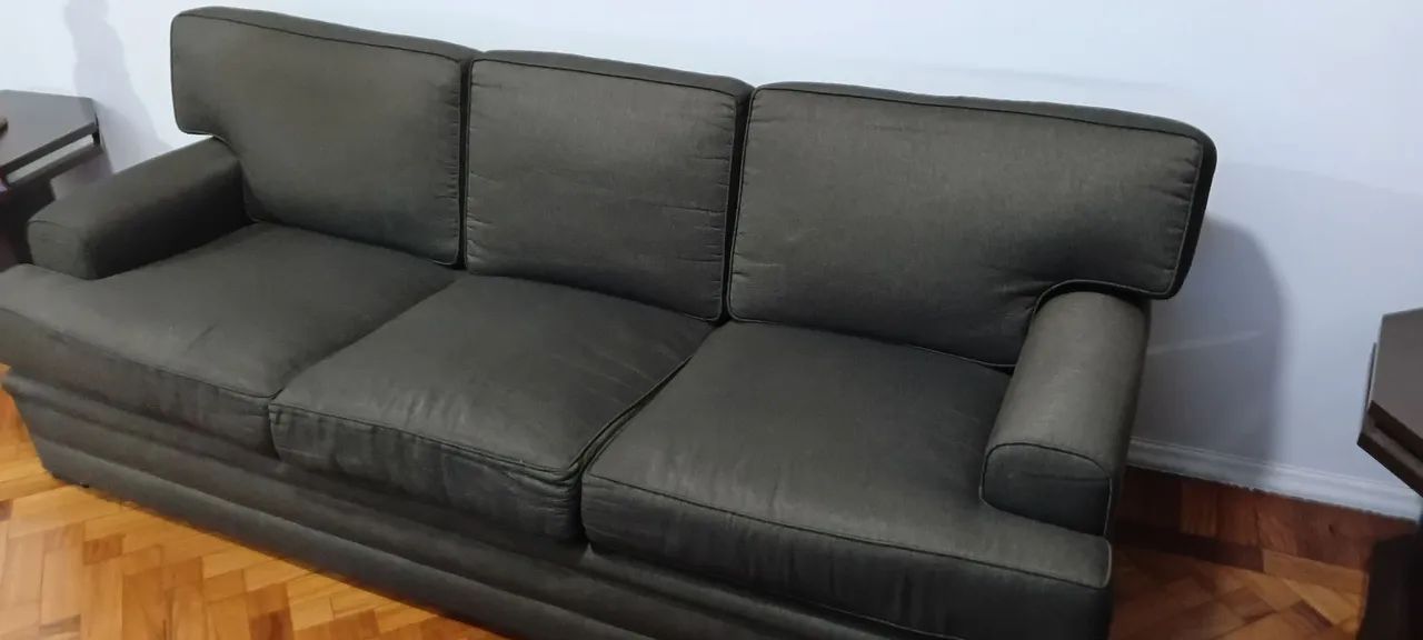 Sofá em tecido 03 lugares muito novo - Foto 4