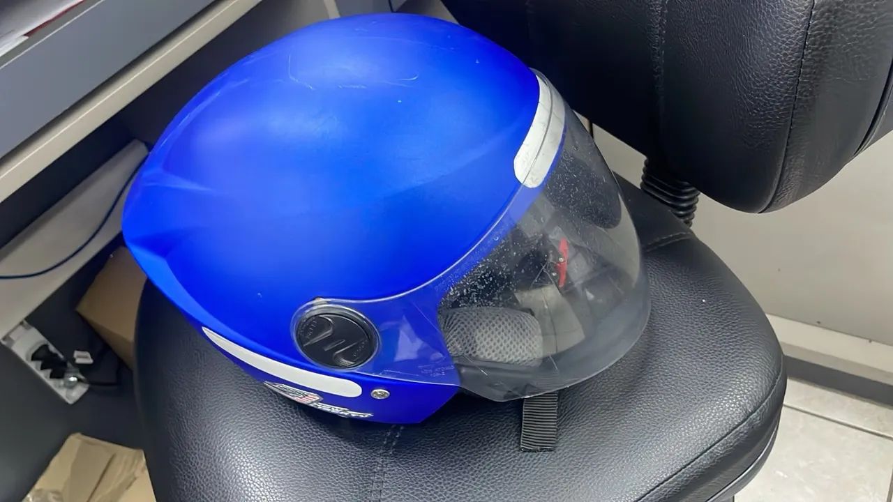 Capacete azul - Foto 2