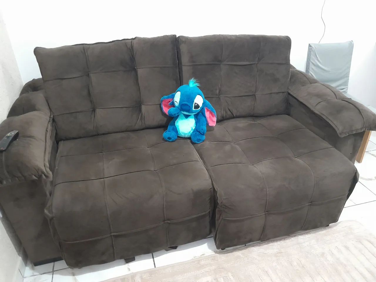 Vendo um  sofá retrátil 