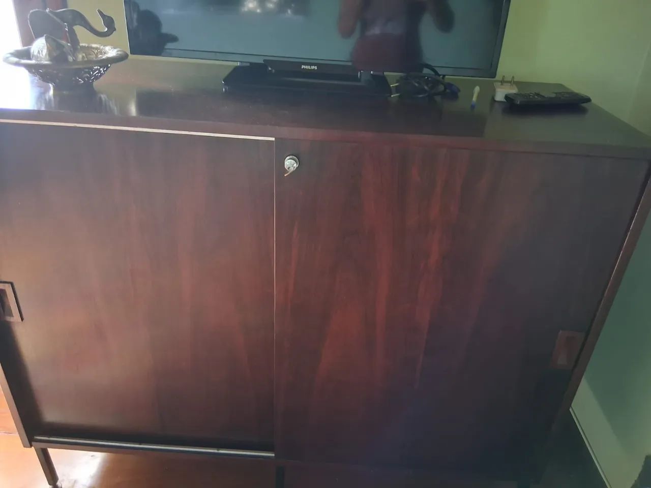 Móvel vintage, com 2 portas de correr - Foto 2