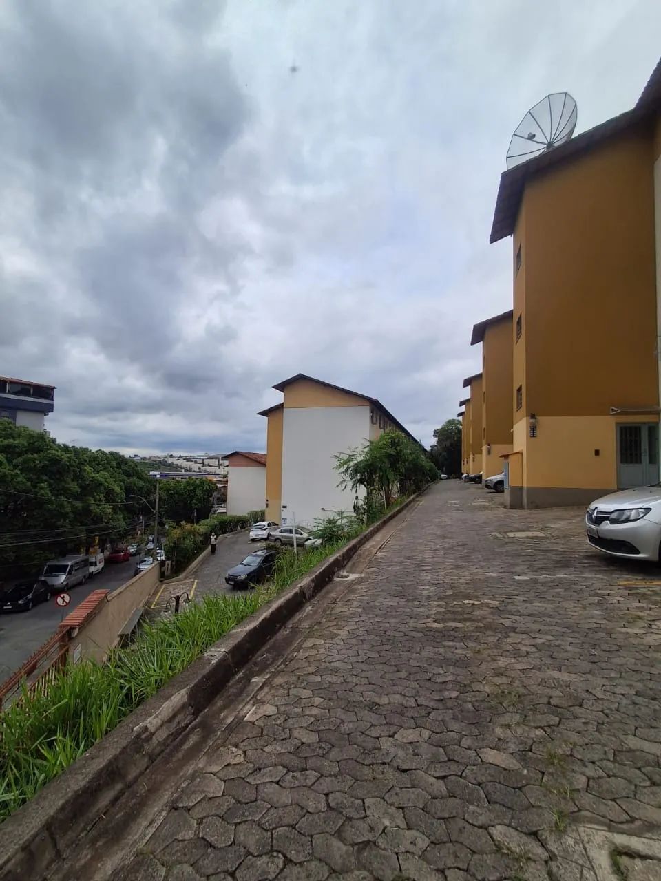 2 Quartos com Armários - Excelente Localização - Foto 2