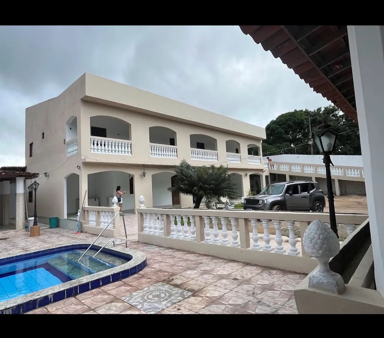 Alugo chácara com 4 casas