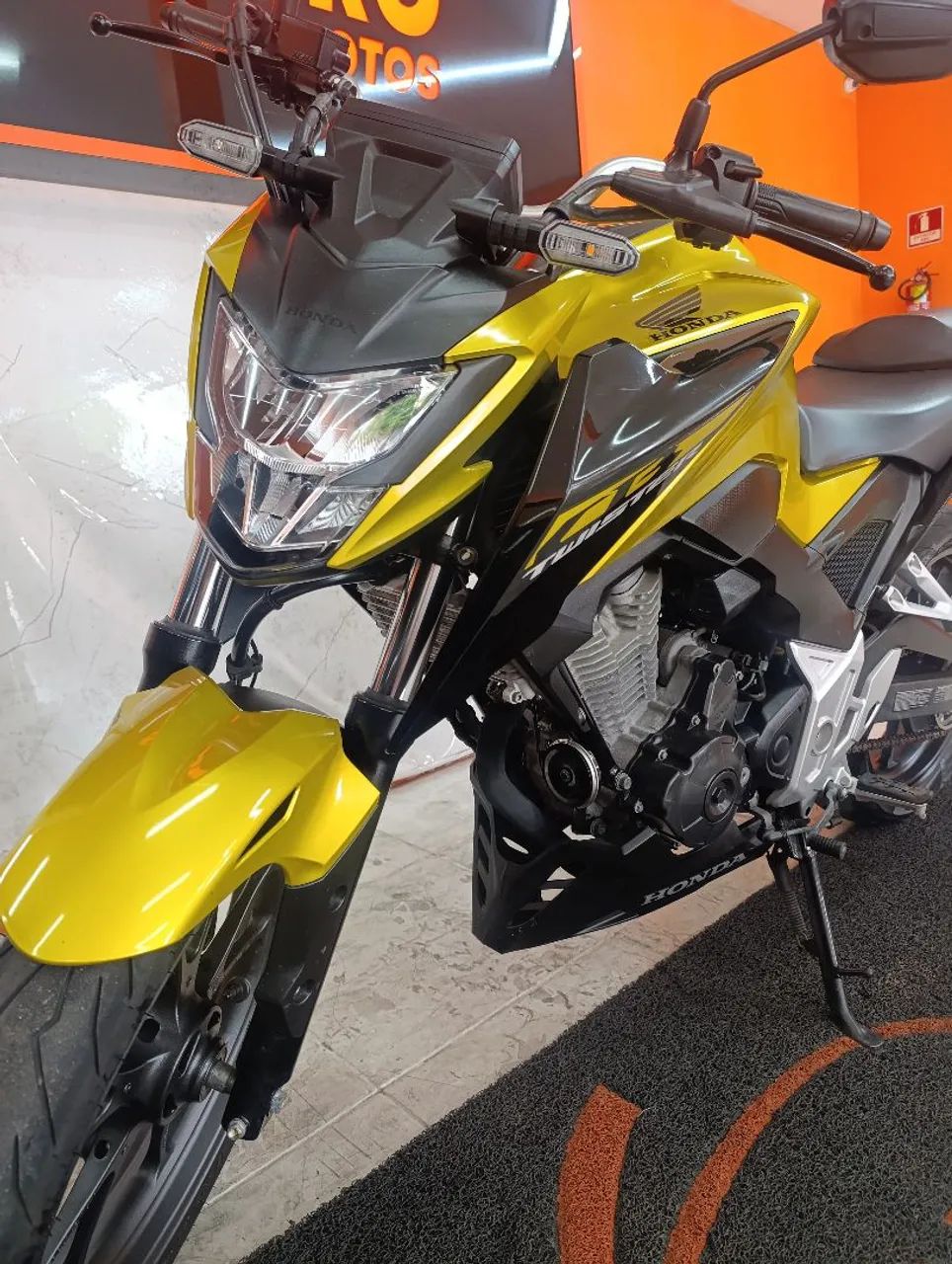 Cb Twister 300f ABS 2024 oferta  - Foto 3