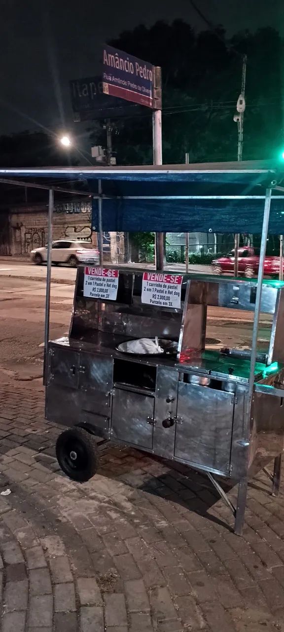 Carrinho de pastel e hot dog