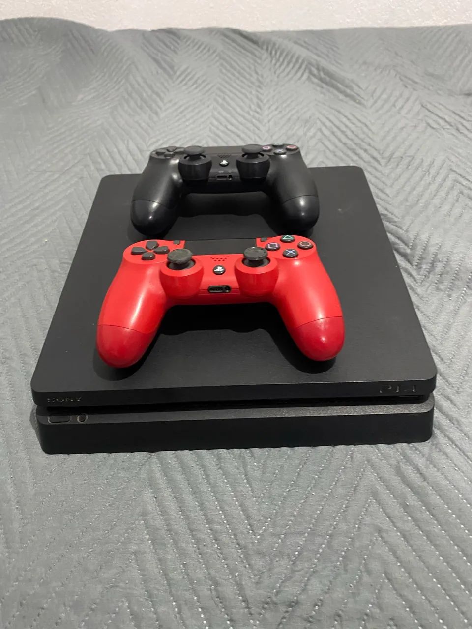 PS4 Slim - 1TB - Foto 3