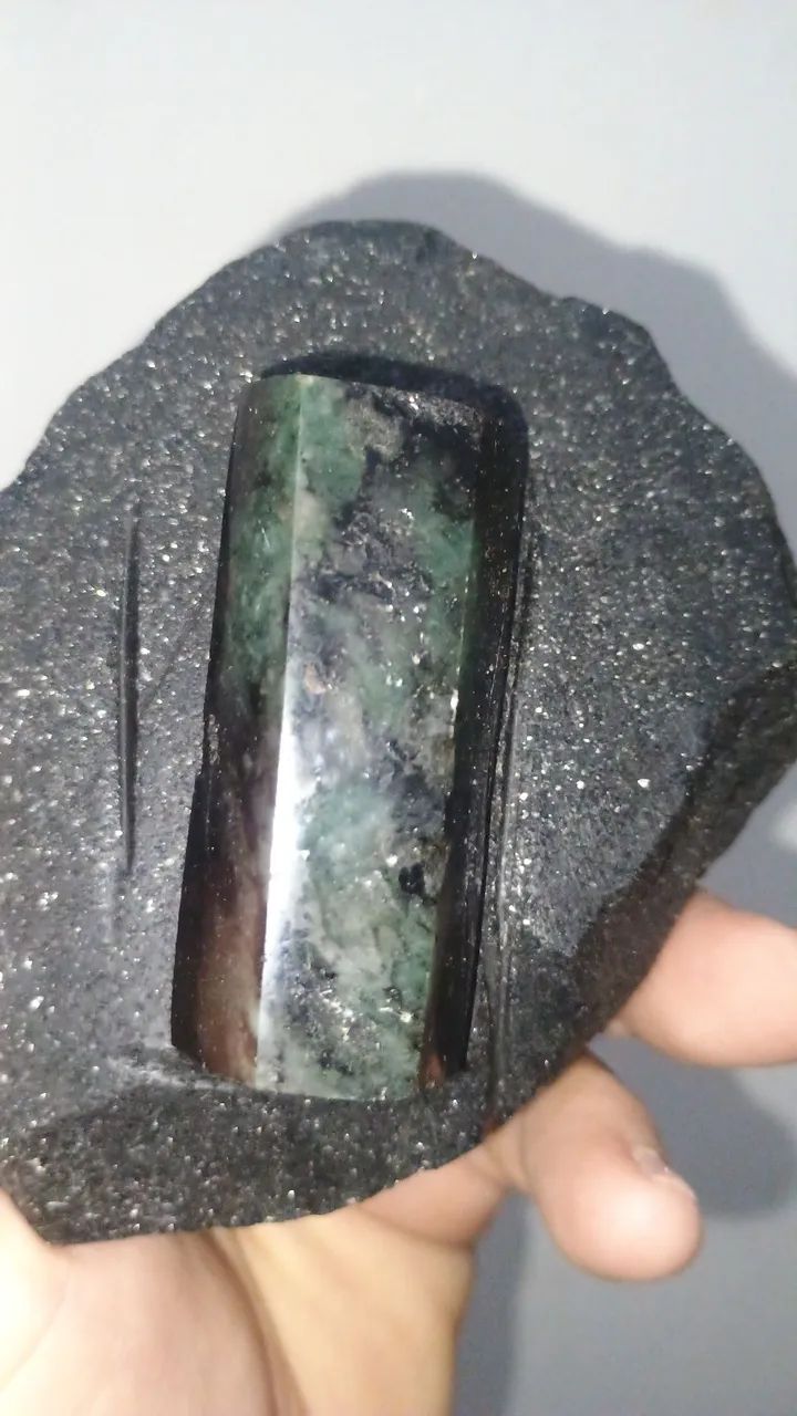 Esmeralda bruta na matriz 200 reais  - Foto 4