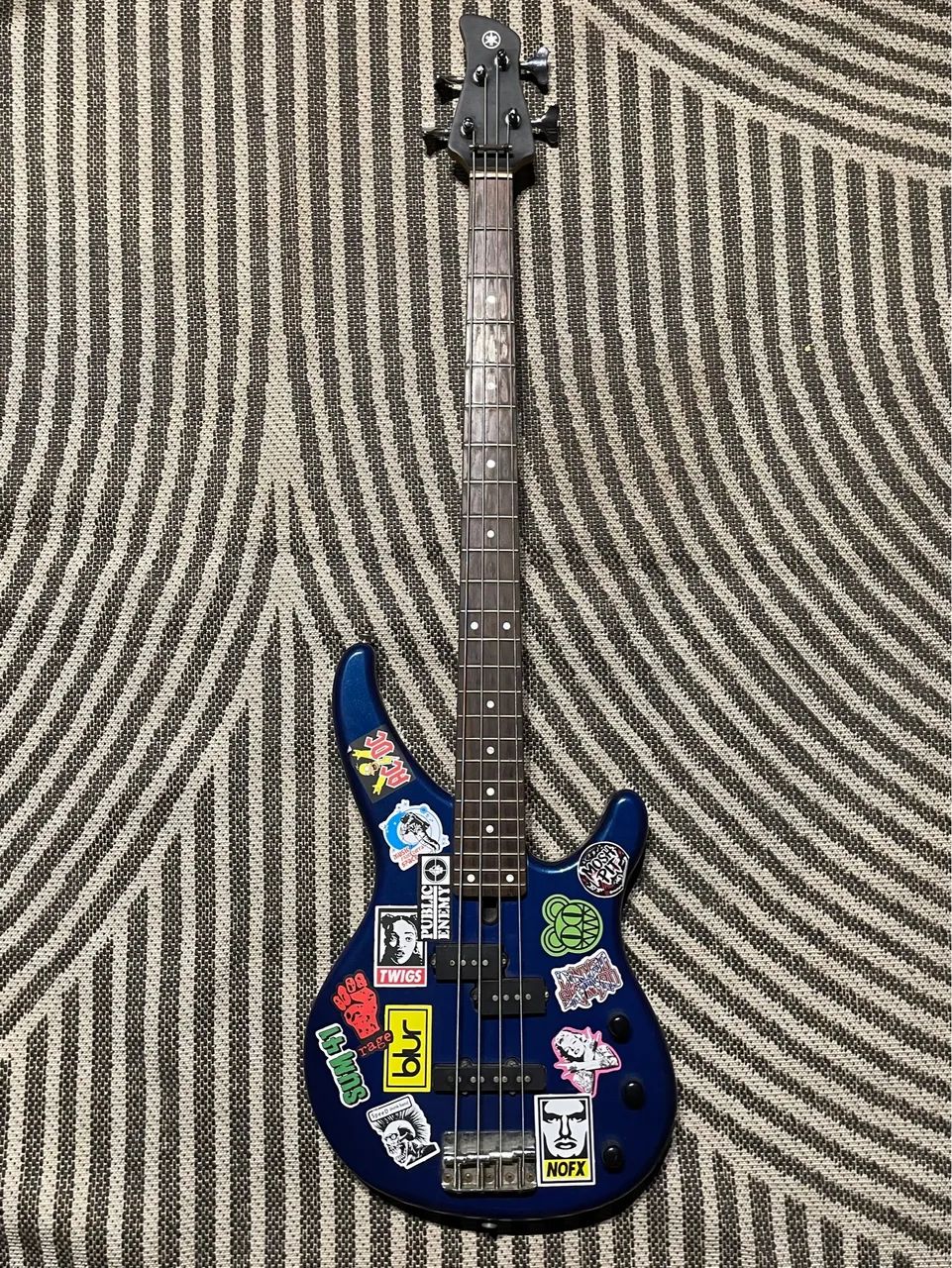 Baixo Yamaha TRBX174 