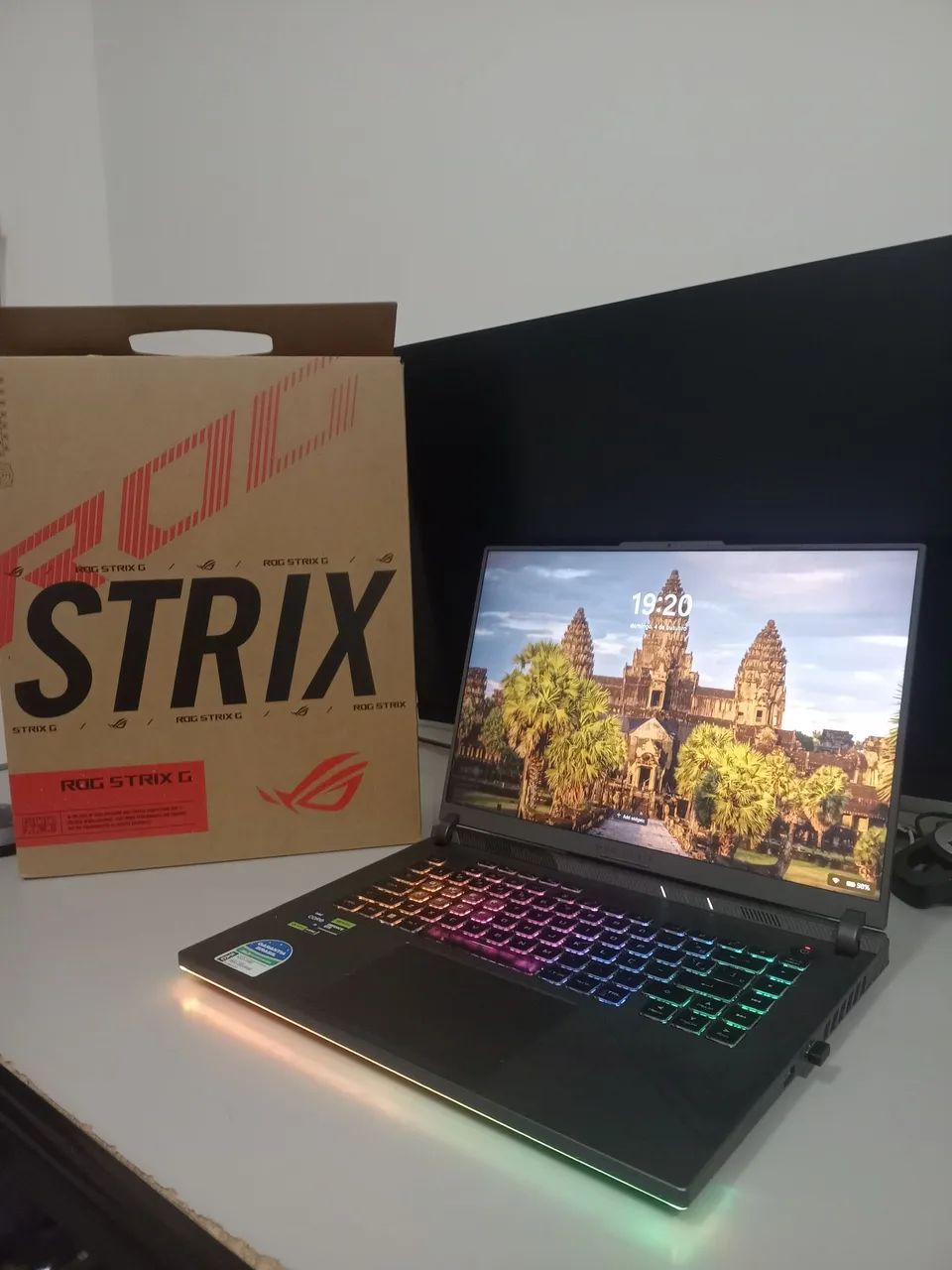 Asus ROG STRIX I9 13980HX RTX 4060
