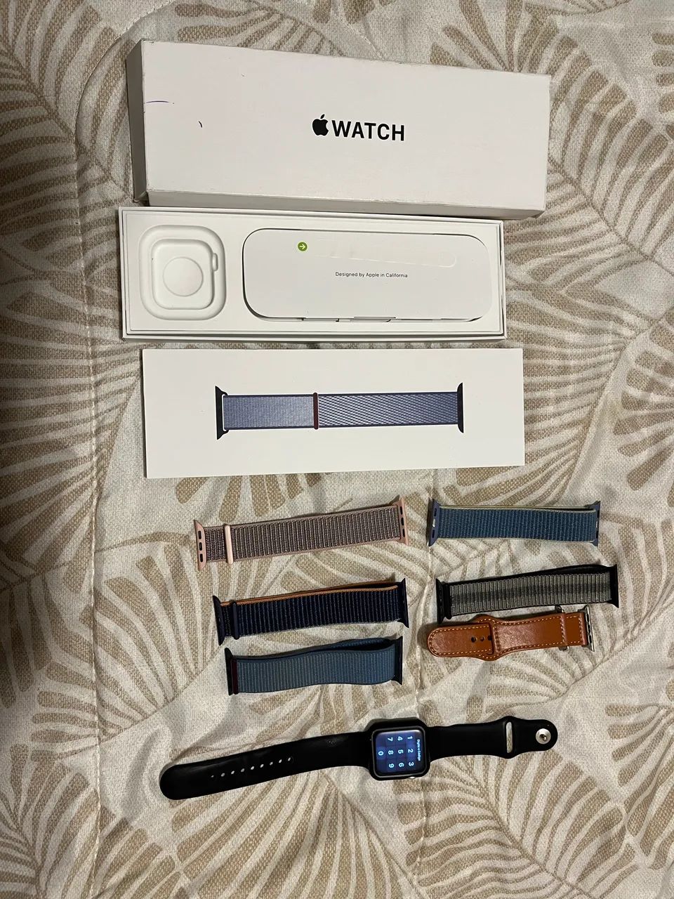 Apple Watch SE2 com várias pulseiras  - Foto 2