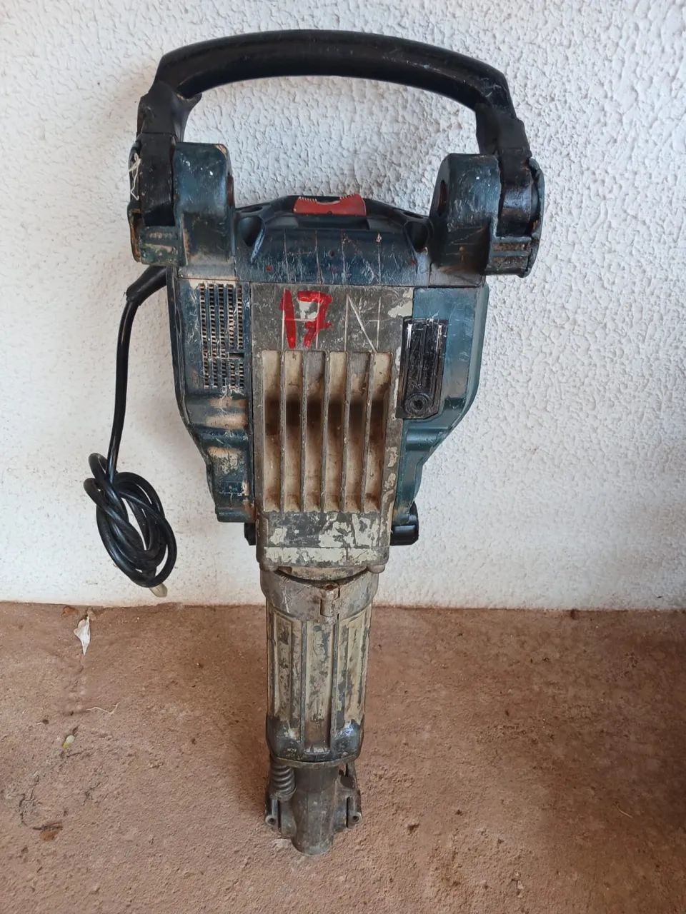 Vendo Martelo Rompendo de 15 KG