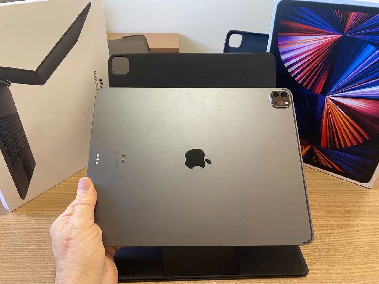Ipad pro m1 256gb 12.9 + Magic Keyboard - Foto 4