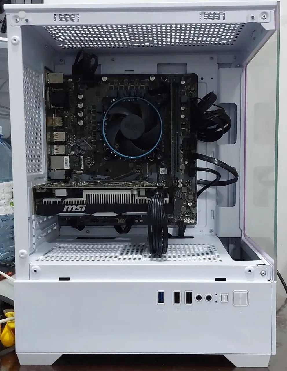 PC gamer preto e branco novo, i5 12400F, 8GB DDR4, GTX 1650, SSD, Windows 11 Pro original